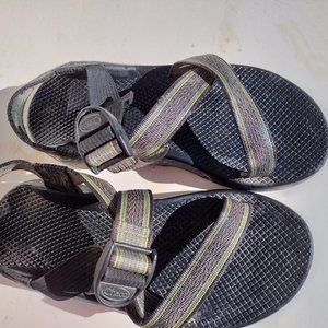 Chaco z/1 Unaweep men 7m/womens 8.5  green/gray